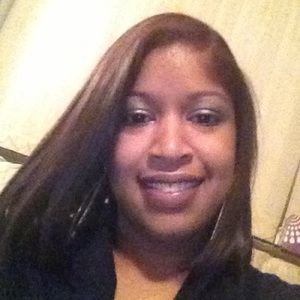 Meet your Posher, Adrienne